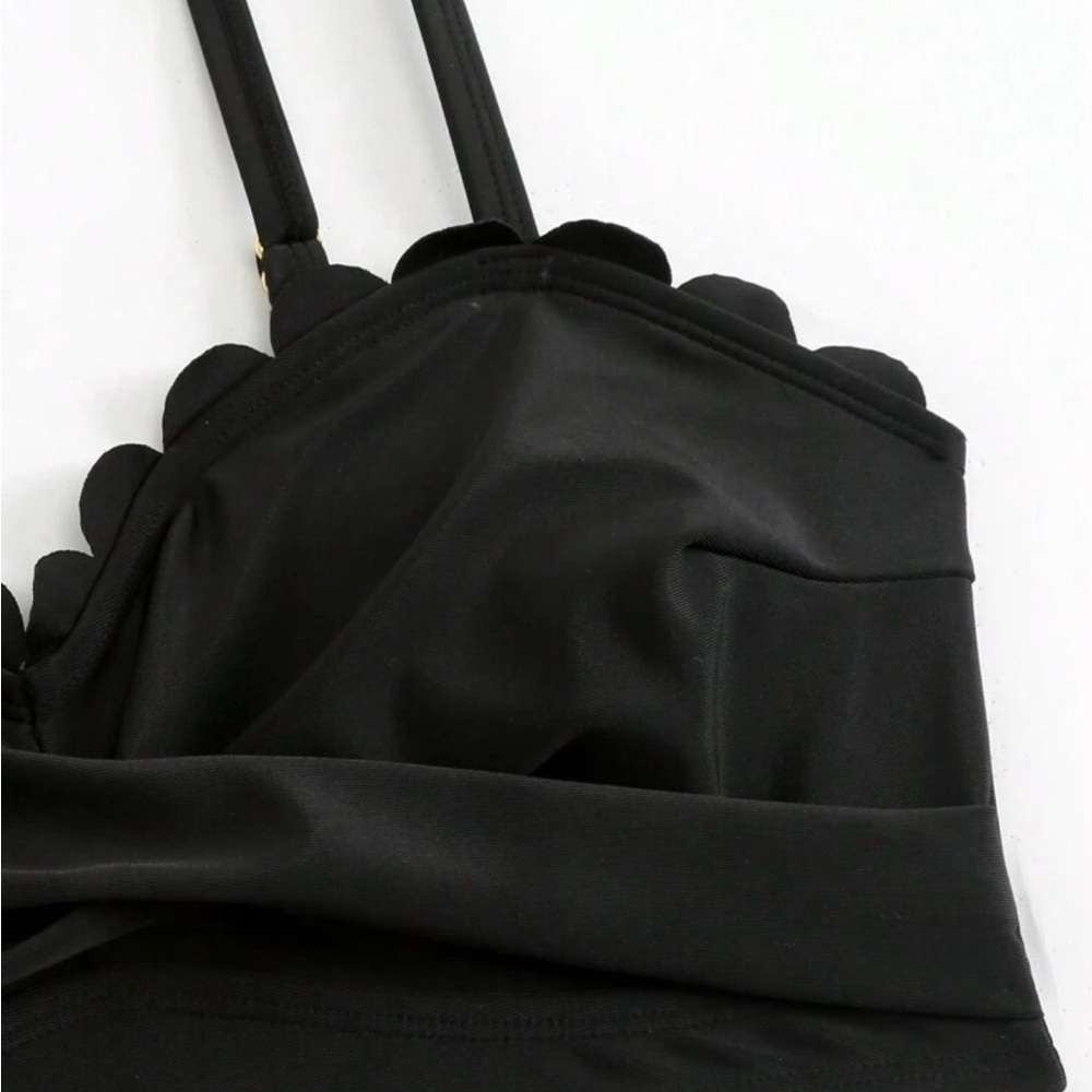 SHEIN Black Scalloped Plus Swim Top - Picture 3 of 3